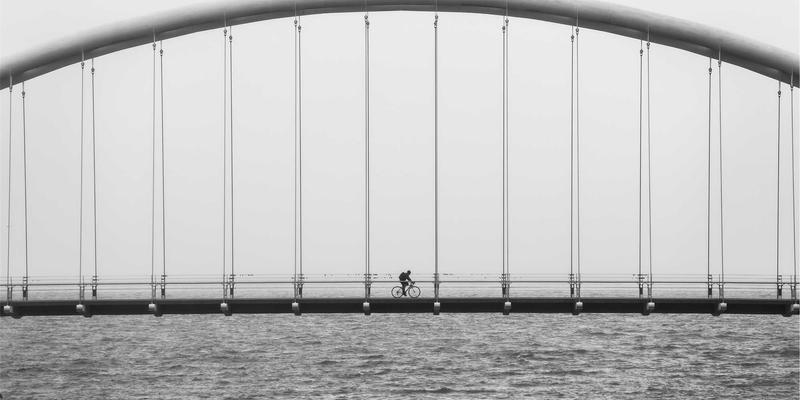 移动应用性能优化实战：卓越Software Solutions如何提升iOS Apps冷启动速度与内存效率